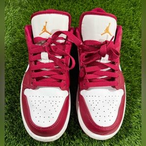 Jordan Athletic Shoes Red and White